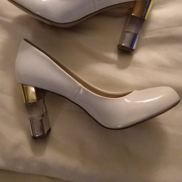 White high heels by Expression - Picture 5 of 11